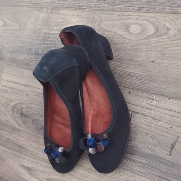 Hispanitaa Black Suede Slip On Heels w/Jedda Pom Pom Design Balls in Front - Picture 3 of 12